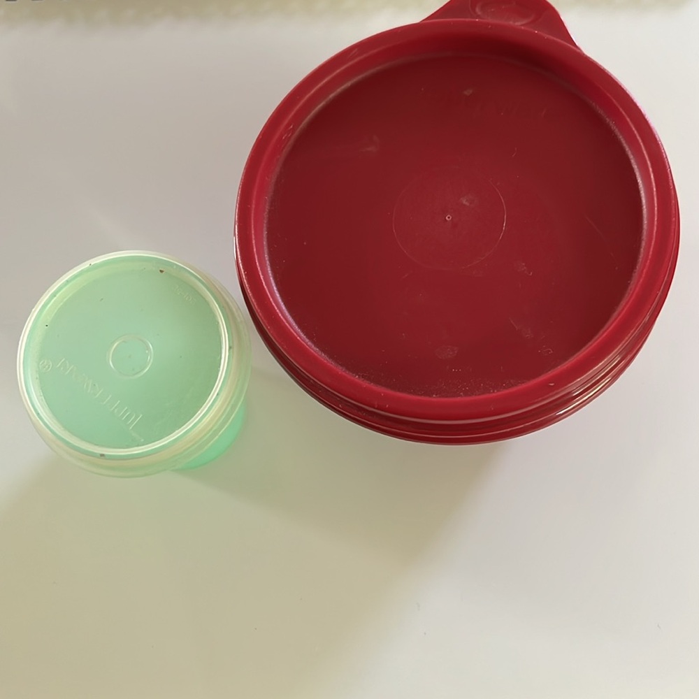 Tupperware 2 mini containers - Picture 7 of 7